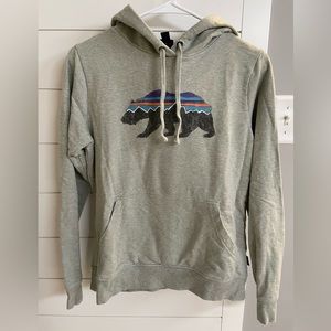 Patagonia hooded logo sweatshirt